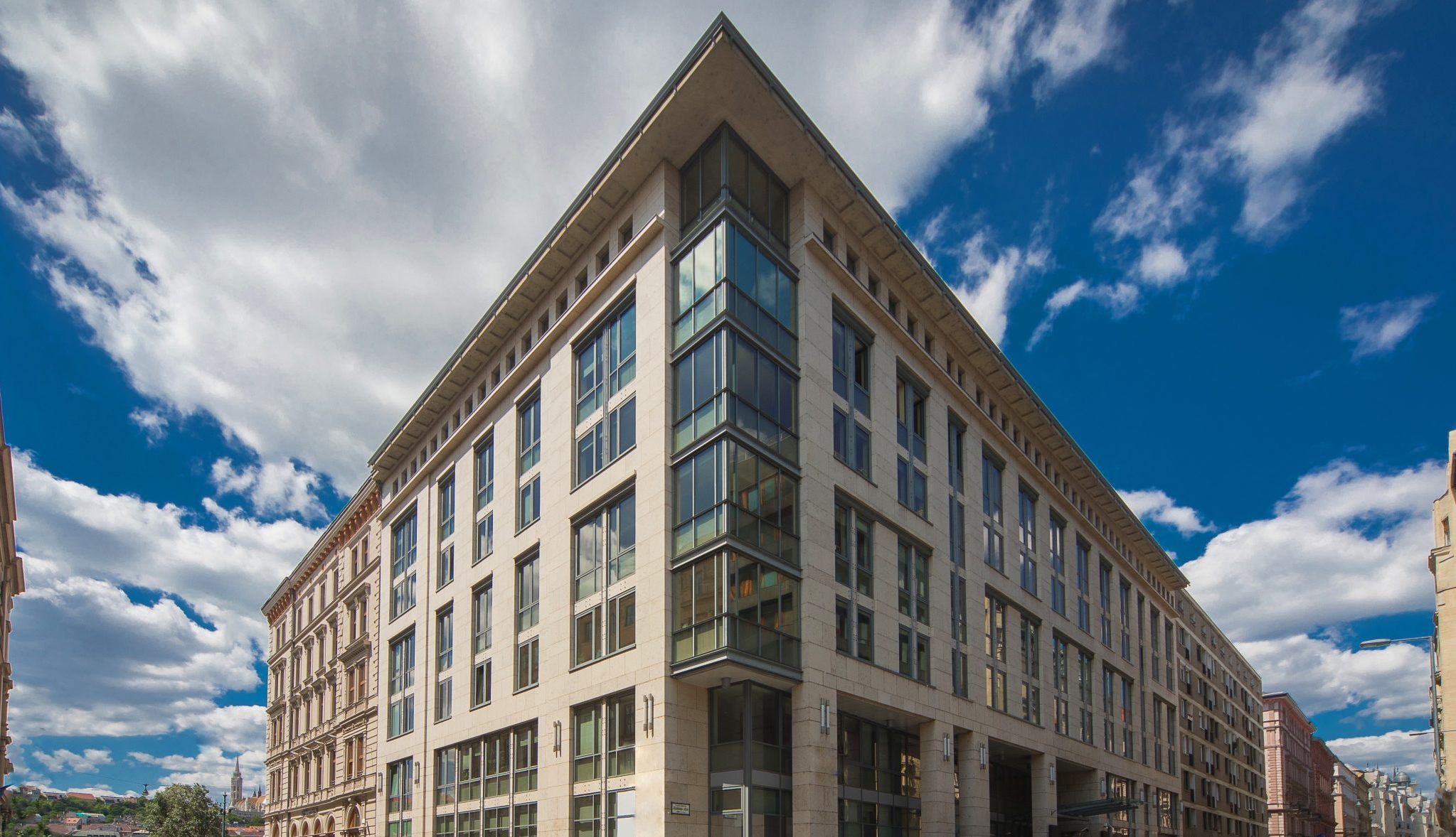 ACADEMIA OFFICES, BUDAPEST